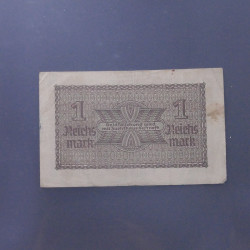 Lot de 100 billets de banque anciens d'Allemagne en un album.