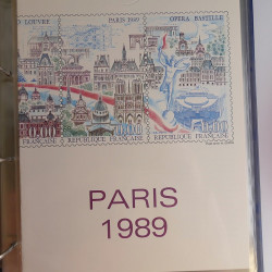 Collection documents premier jour de France 1988-1989 complet en un album.