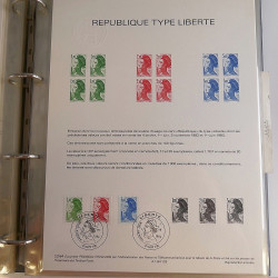 Collection documents premier jour de France 1984-1985 complet en un album.