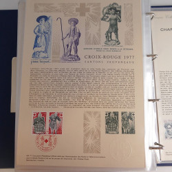 Collection documents premier jour de France 1976-1977 complet en un album.