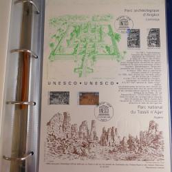 Collection documents premier jour de France 1992-1993 complet en un album.