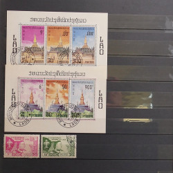 Lot de timbres d'Asie neufs et oblitérés en un album.