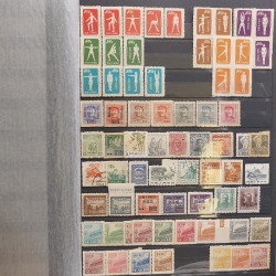 Lot de timbres d'Asie neufs et oblitérés en un album.