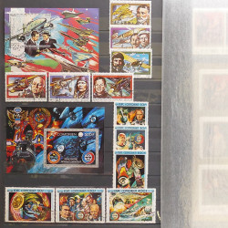 Lot de timbres d'Afrique neufs et oblitérés en un album.