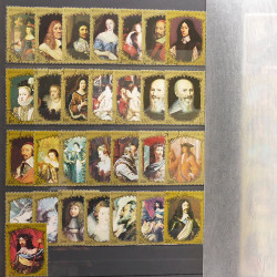 Lot de timbres d'Afrique neufs et oblitérés en un album.