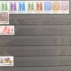 Lot de timbres d'Afrique neufs et oblitérés en un album.