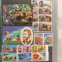 Lot de timbres d'Afrique neufs et oblitérés en un album.