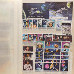 Lot de timbres d'Arabie - Moyen Orient neufs et oblitérés en un album.