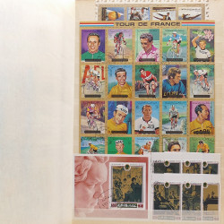 Lot de timbres d'Arabie - Moyen Orient neufs et oblitérés en un album.