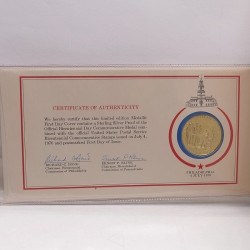 Vrac philatélique de timbres du monde neufs et oblitérés en un carton.