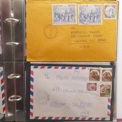 Vrac philatélique de timbres du monde neufs et oblitérés en un carton.