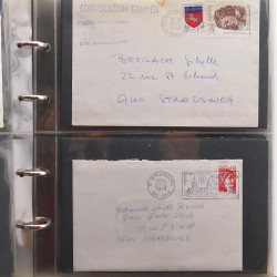 Vrac philatélique de timbres du monde neufs et oblitérés en un carton.