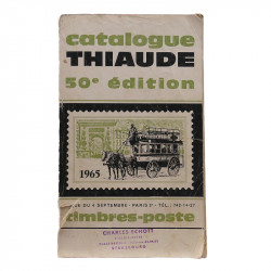 Vrac philatélique de timbres du monde neufs et oblitérés en un carton.