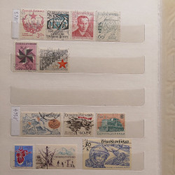 Vrac philatélique de timbres du monde neufs et oblitérés en un carton.