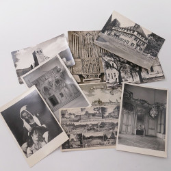 Vrac philatélique de timbres du monde neufs et oblitérés en un carton.