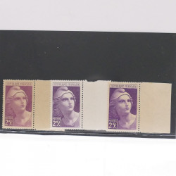 Vrac philatélique de timbres du monde neufs et oblitérés en un carton.