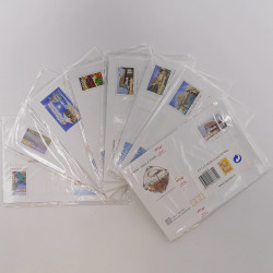 Lot d'entiers postaux et enveloppes prêt à poster France commémoratives en une boite.