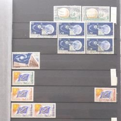 Lot de timbres de France 1963-1979 neufs et oblitérés en un album.