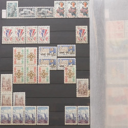 Lot de timbres de France 1963-1979 neufs et oblitérés en un album.