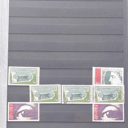 Lot de timbres de France 1963-1979 neufs et oblitérés en un album.