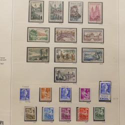 Collection timbres de France 1945-1960 oblitérés en album Safe.