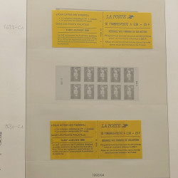 Lot de 59 carnets de timbres de France 1974-1991 en un album.