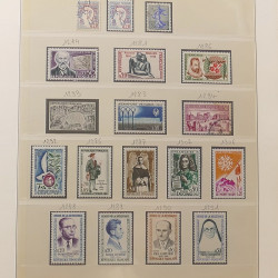 Collection timbres de France 1960-1974 neufs et oblitérés en album Lindner.