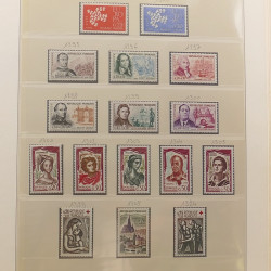 Collection timbres de France 1960-1974 neufs et oblitérés en album Lindner.