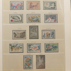 Collection timbres de France 1960-1974 neufs et oblitérés en album Lindner.