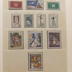 Collection timbres de France 1960-1974 neufs et oblitérés en album Lindner.