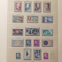 Collection timbres de France 1960-1974 neufs et oblitérés en album Lindner.