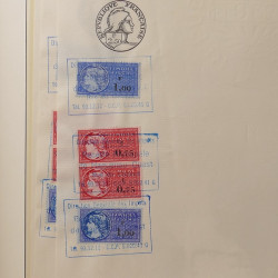 Collection timbres de France 1960-1974 neufs et oblitérés en album Lindner.