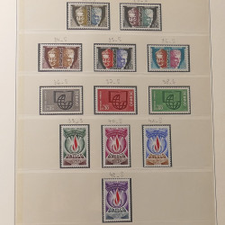 Collection timbres de France 1960-1974 neufs et oblitérés en album Lindner.