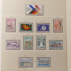 Collection timbres de France 1960-1974 neufs et oblitérés en album Lindner.