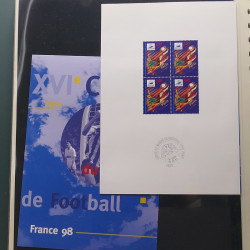 Collection entiers postaux de France 1997-2003 en album Lindner.