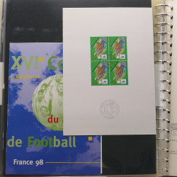 Collection entiers postaux de France 1992-1996 en album Lindner.