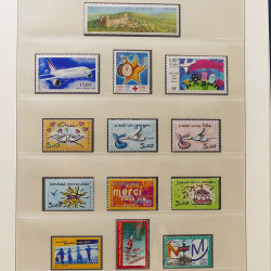 Vrac massif de timbres du monde neufs et oblitérés en un carton.