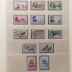 Collection timbres de France 1960-1971 neufs** en album Lindner.