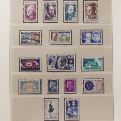 Collection timbres de France 1960-1971 neufs** en album Lindner.