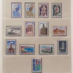 Collection timbres de France 1960-1971 neufs** en album Lindner.