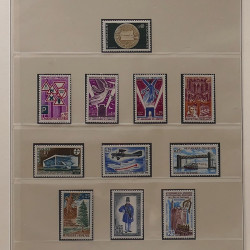 Collection timbres de France 1960-1971 neufs** en album Lindner.