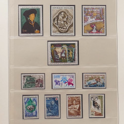 Collection timbres de France 1960-1971 neufs** en album Lindner.