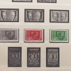 Collection timbres de France 1960-1971 neufs** en album Lindner.