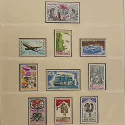 Collection timbres de France 1972-1981 neufs** en album Lindner.