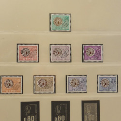 Collection timbres de France 1972-1981 neufs** en album Lindner.