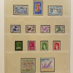Collection timbres de France 1972-1981 neufs** en album Lindner.
