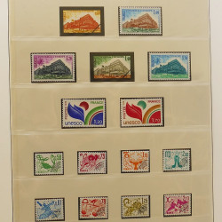 Collection timbres de France 1972-1981 neufs** en album Lindner.