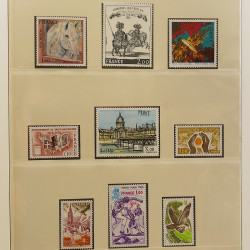 Collection timbres de France 1972-1981 neufs** en album Lindner.