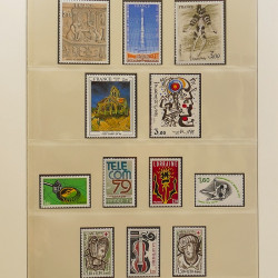 Collection timbres de France 1972-1981 neufs** en album Lindner.