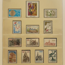 Collection timbres de France 1972-1981 neufs** en album Lindner.